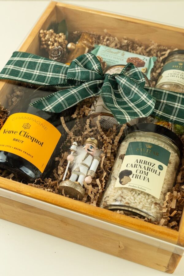 MBN017 - Caixa Premium com Champagne e Trufas -  Presente de Natal