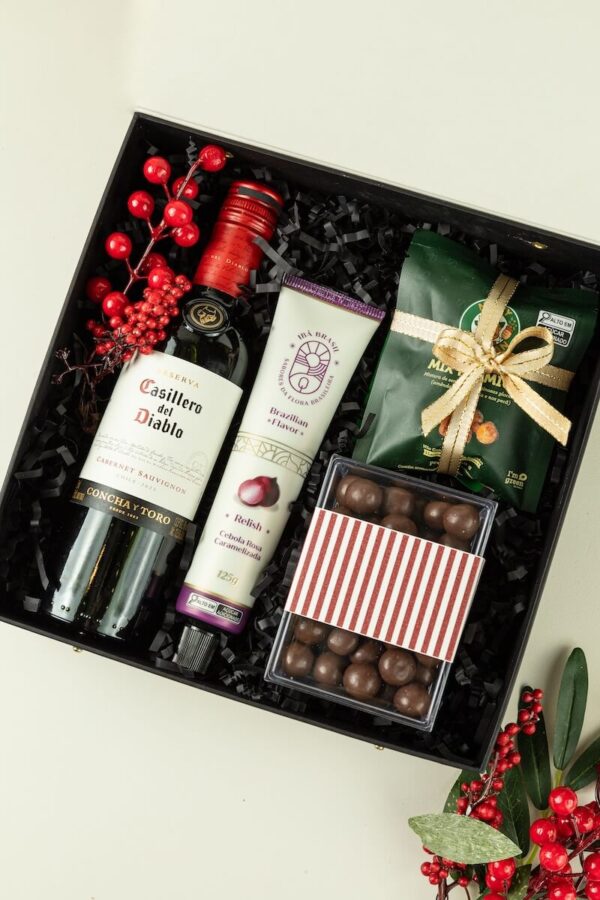 MBN008 - Caixa Gourmet com Vinho e Chocolates