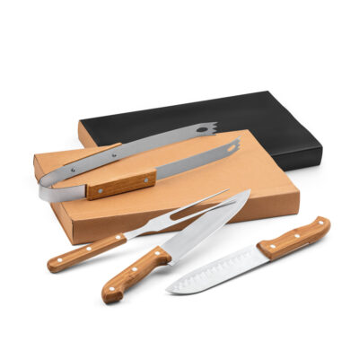 Kit churrasco em caixa kraft com 4 peças em aço inox e bambu